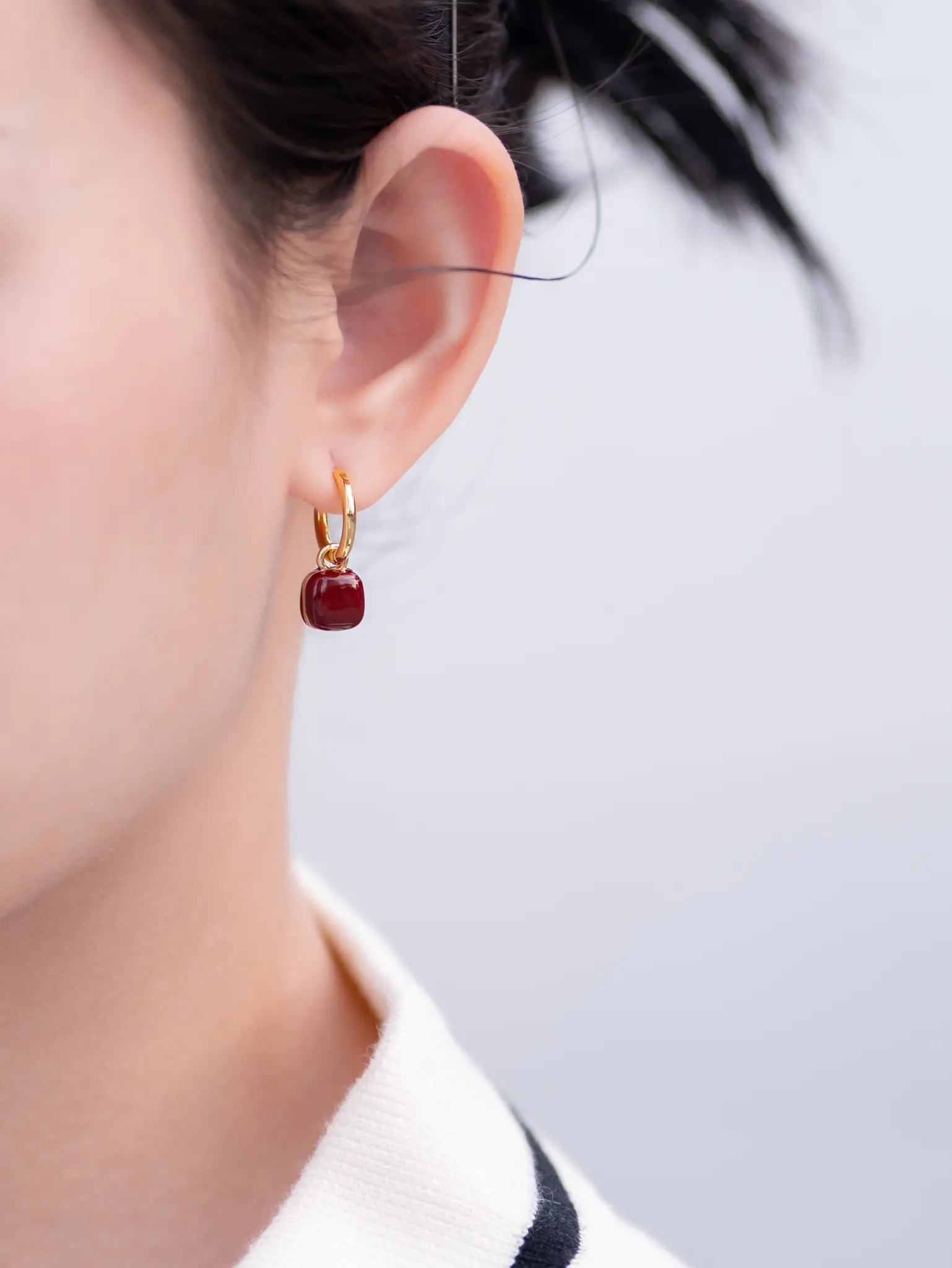Khuyên Tai Vado Nữ, Hoa Tai Tròn Sơn Dầu Phong Cách Basic Thanh Lịch Dễ Phối Đồ NACY E10424