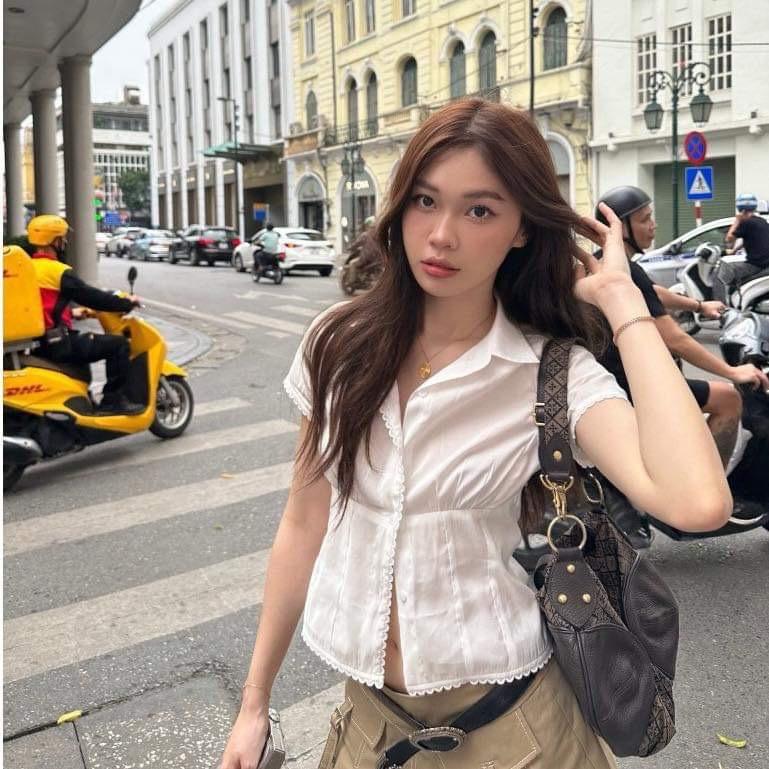 Áo sơ mi croptop ren chất vải thô cotton m207