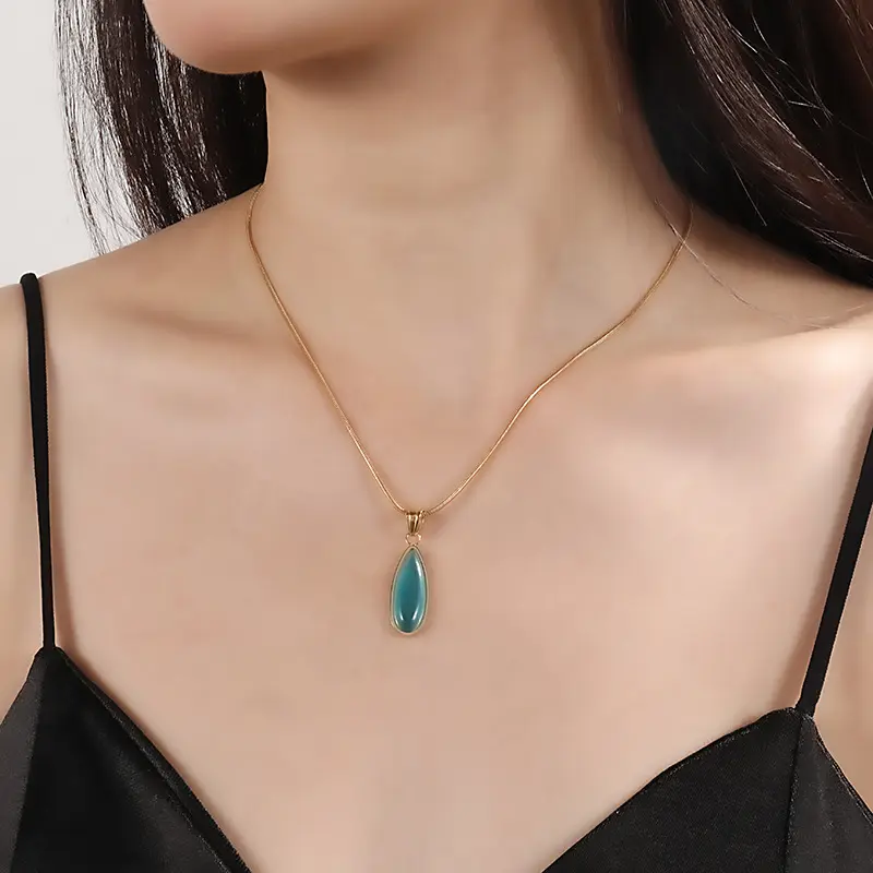 K200 Kalung Titanium Wanita