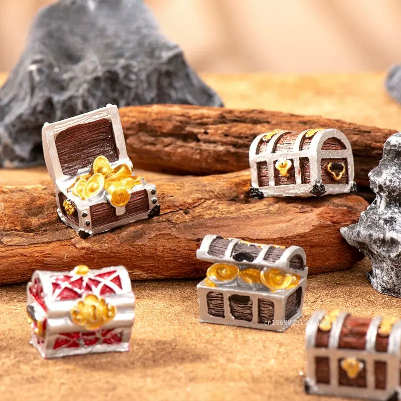 Mini Aquarium Ornament Simulation Treasure Chest Box Antique Resin Fish Tank Landscape Case Figurines Aquarium Decoration