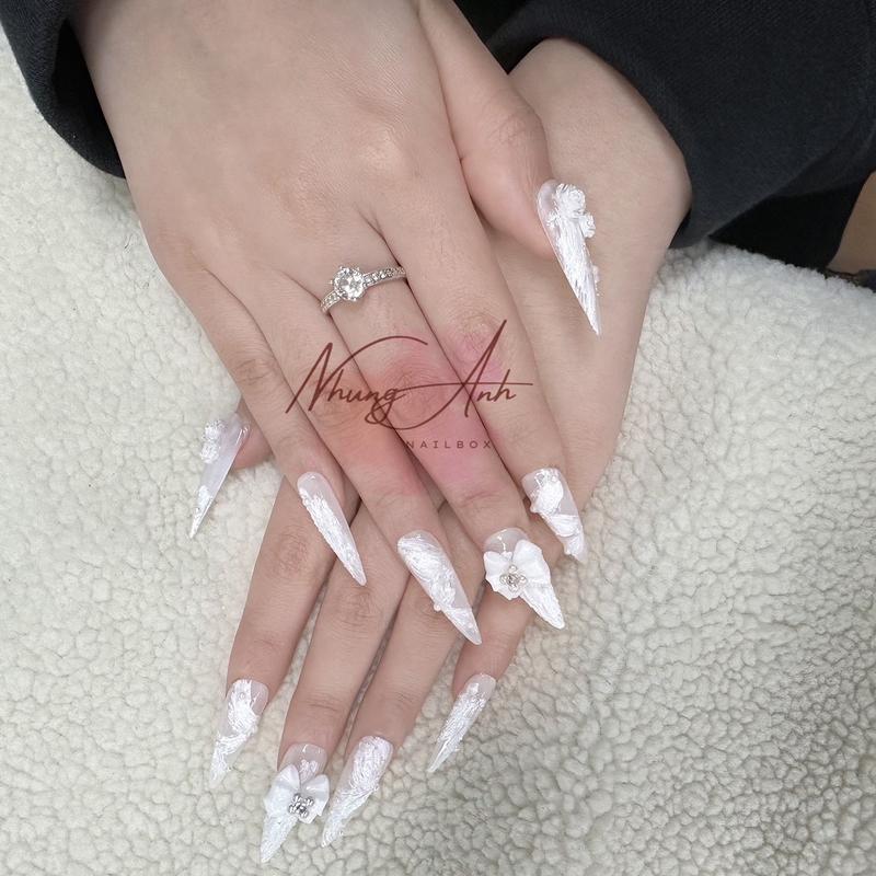   Mã N1  Nail Box THIẾT KẾ Màu Trắng Nail Cô Dâu đi tiệc tết... 
