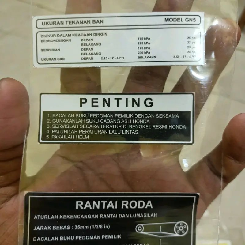 sticker velg racing dan sticker panduan kendara dan sticker tanung shok belakang Car 1