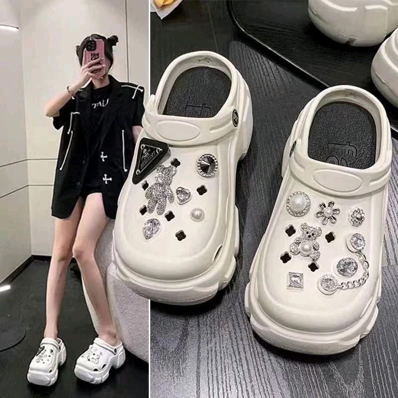 Dép nữ sục, Dép Bánh Mì siêu cute kèm bộ sticker đính đá, DéP sục nữ đế 7cm kèm charm dễ thương  DéP Shoes  (SML 279-55)