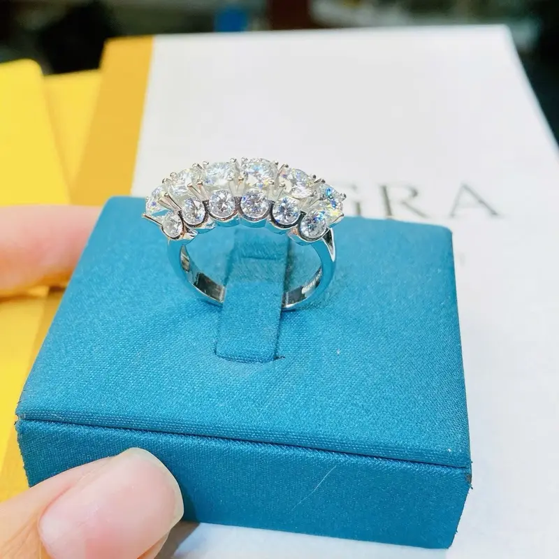 nhẫn kim cương moissanite D/FL 6 hột 2