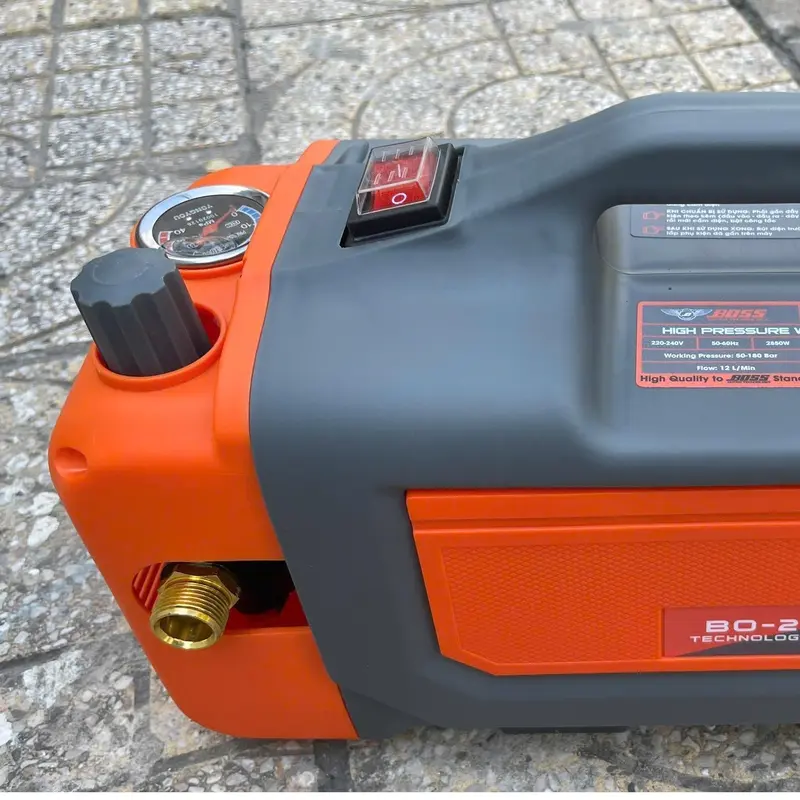Máy rửa xe gia đình BOSS Model BO-2850W, công suất 2850W, áp mạnh 180 bar, mô tơ lõi đồng, chống giật 3