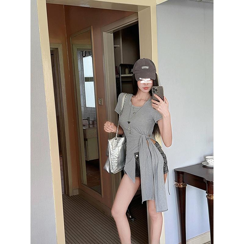 Product Introduction of Áo Thun Ngắn Tay Dây Đeo Thắt Lưng Đầu Xẻ Bất Đối Xứng MOSESQUEEN, Dành Cho Nữ, Áo Đệm Vai Đầu Mùa Thu Cao Cấp, Thiết Kế Mặc Trong Độc Đáo Và Sang Trọng, 62807 3