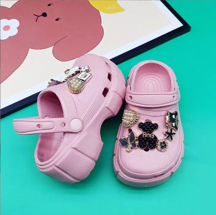 Dép Sục (SỤC XINH Cao Cấp Cho Bé Trai Bé Gái Kiểu Dáng Thời Trang Nhẹ Nhàng Thoáng Khí Sandal Kem 4
