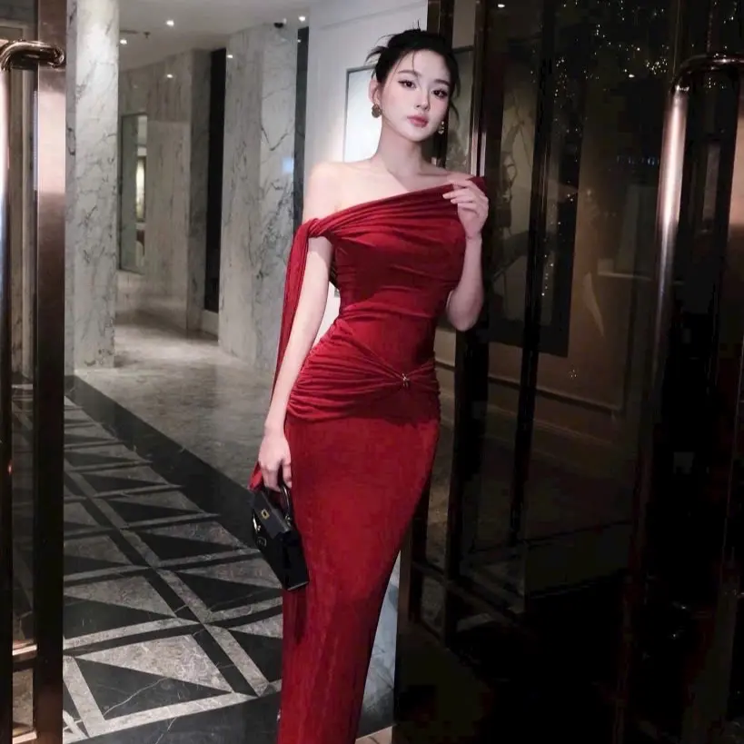 Đầm maxi lệch vai xoắn dúm eo (có ảnh thật ở cuối)