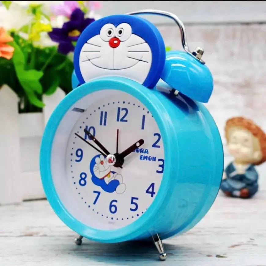 Đồng hồ báo thức để bàn hình ĐÔremon và các nhân vật hoạt hình chuông kim loại reo lớn có đèn kèm pin