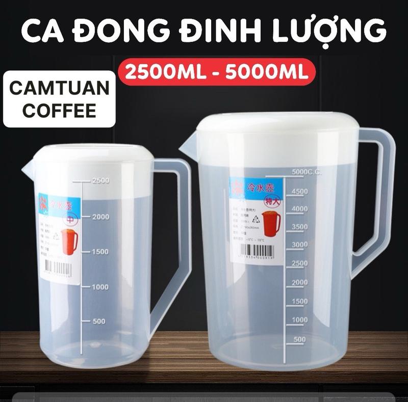 Bình/Ca đựng nước có nắp đậy dung tích 2.5L, 5L nhựa PP cao cấp có chia vạch rõ ràng, rất dày