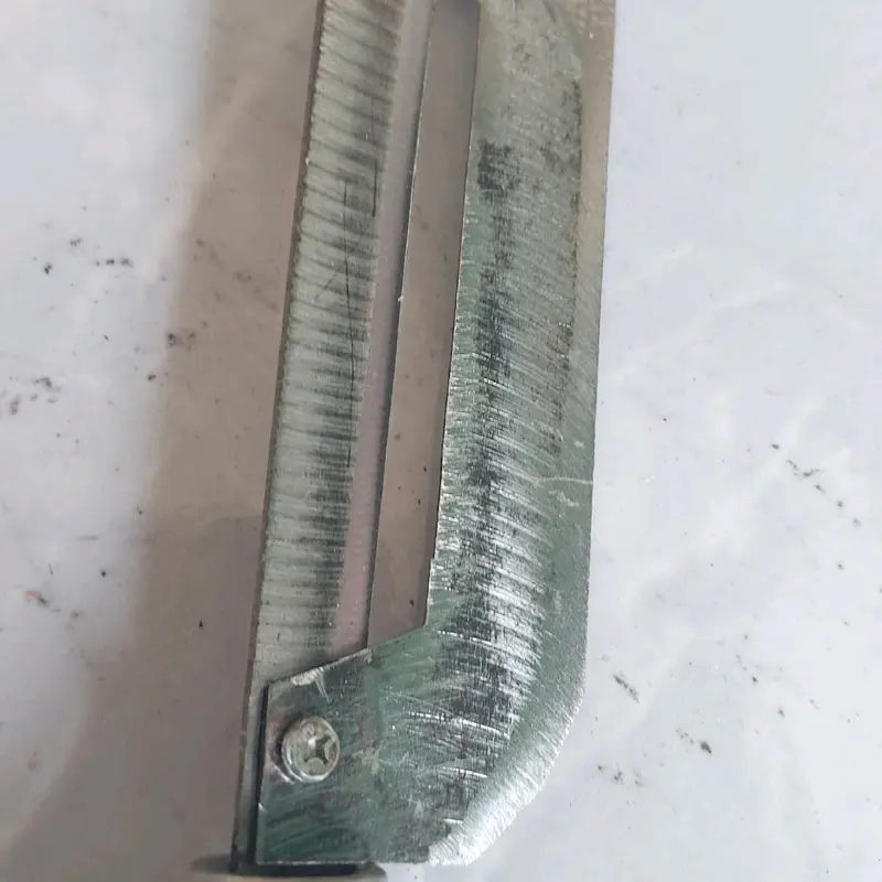 pisau siset/pengupas  ketela/telo 1