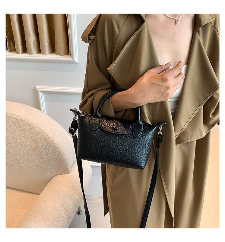 Product Introduction of New Niche Design Crossbody Small Bag Fashion All-Match Handbag Casual Shoulder Bucket Bag Women's Bag 14