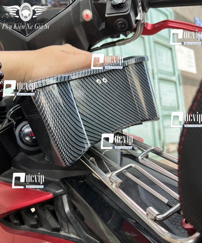 Hộp Đựng Điện Thoại, Ví Tiền Carbon (Không Khóa) Gắn Exciter 155, Exciter 150, Exciter 135, Exciter 2010, Winner V1, Winner X, Winner X V3 2022 MS5783