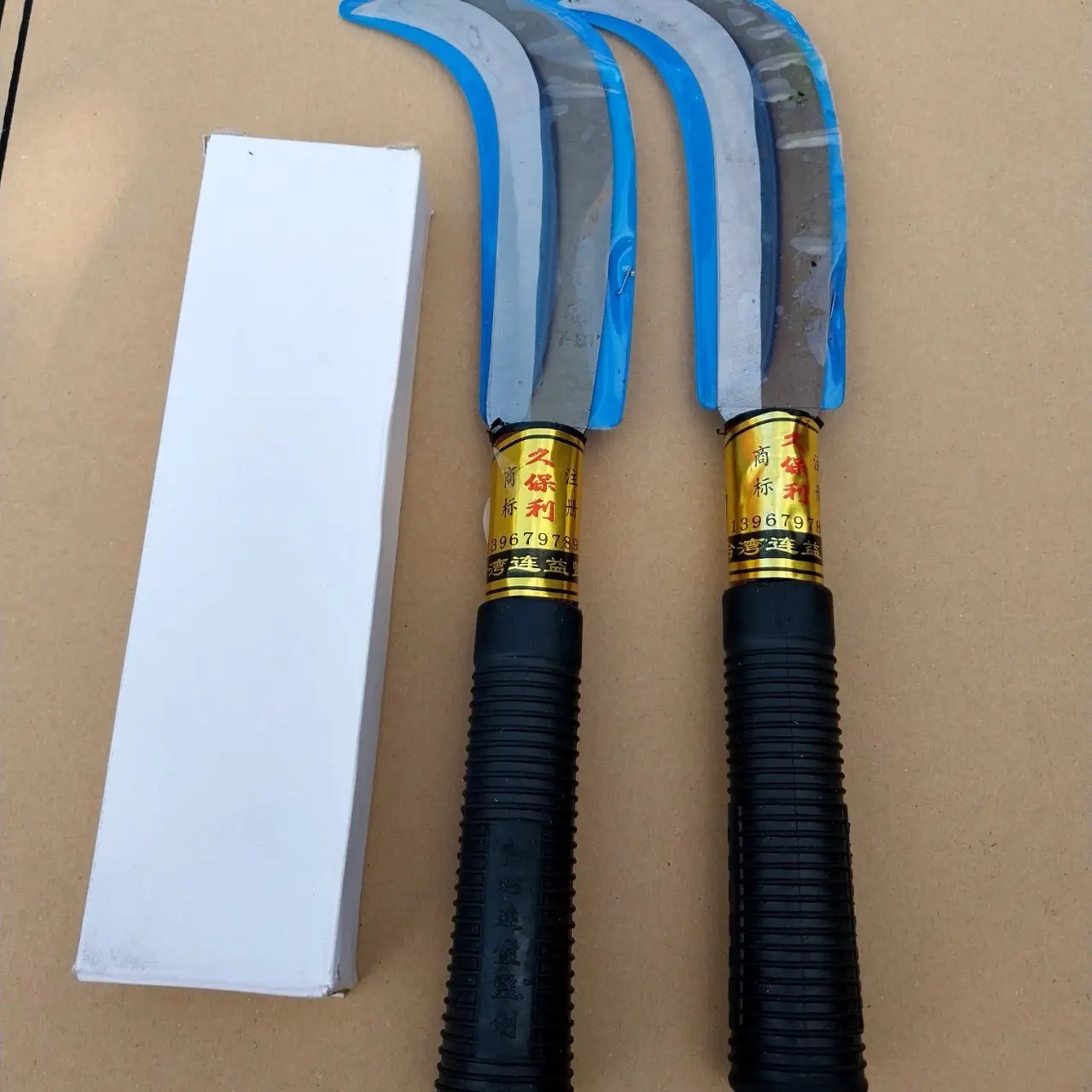 Dụng cụ làm ,gọt,rửa dừa (3 tấc và 2 tấc , đá mài)