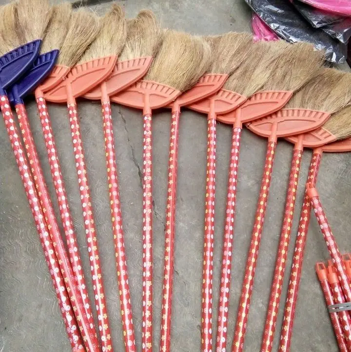 Sapu Ijuk Sabut Kelapa Produk UMKM dengan Gagang Kayu 1