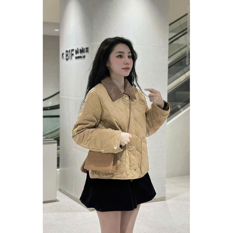 Áo phao DONGXU A66 tay dài phối cổ da đính cúc dọc thân áo cho nữ