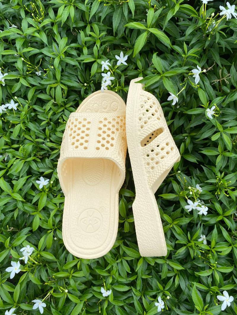 Product Introduction of Tổ ong màu Kem chống trơn trợt , mềm đi êm chân , dành cho nam và nữ size 35 đến 43 17