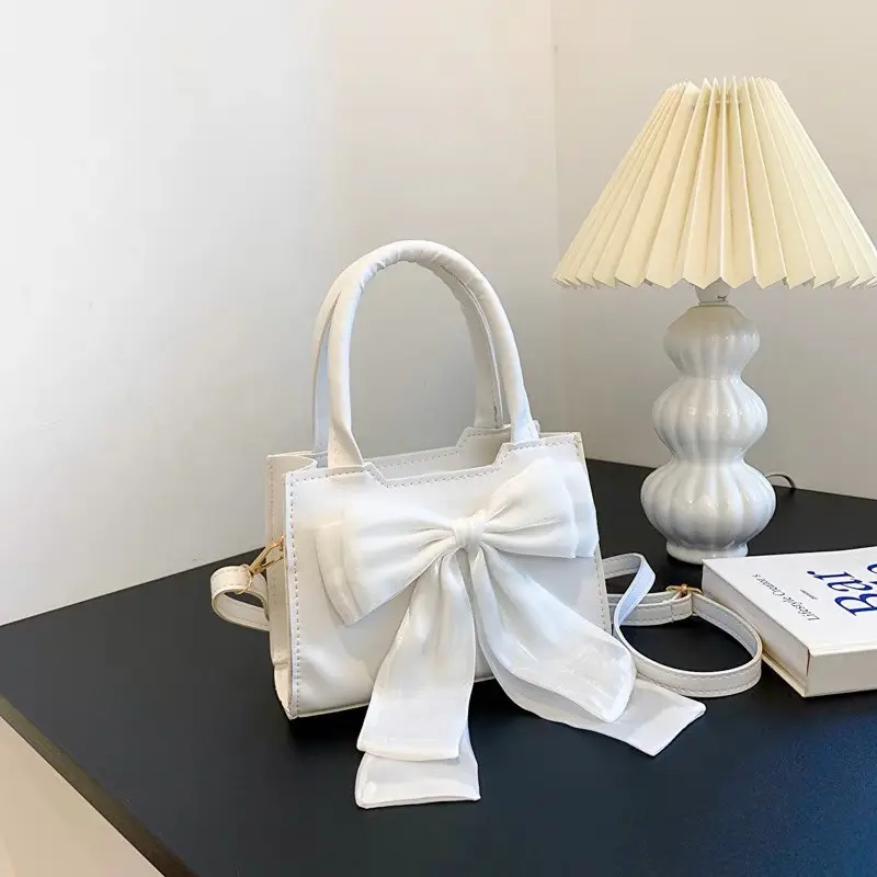 Túi Xách Nữ Đeo Chéo Đeo Vai Xách Tay Mini 2 Quai Đính Nơ dáng mini siêu xinh Bag Da Kem 3
