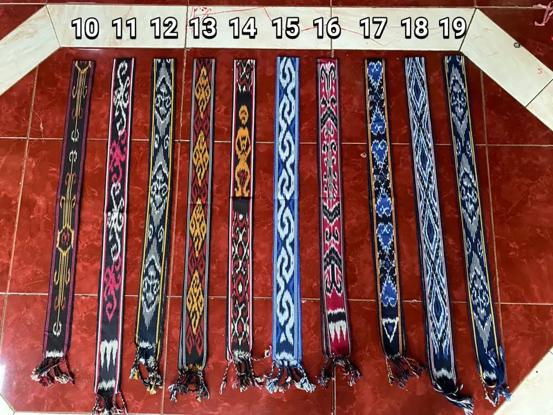 Kain Syal Tenun Ikat Kepala 1