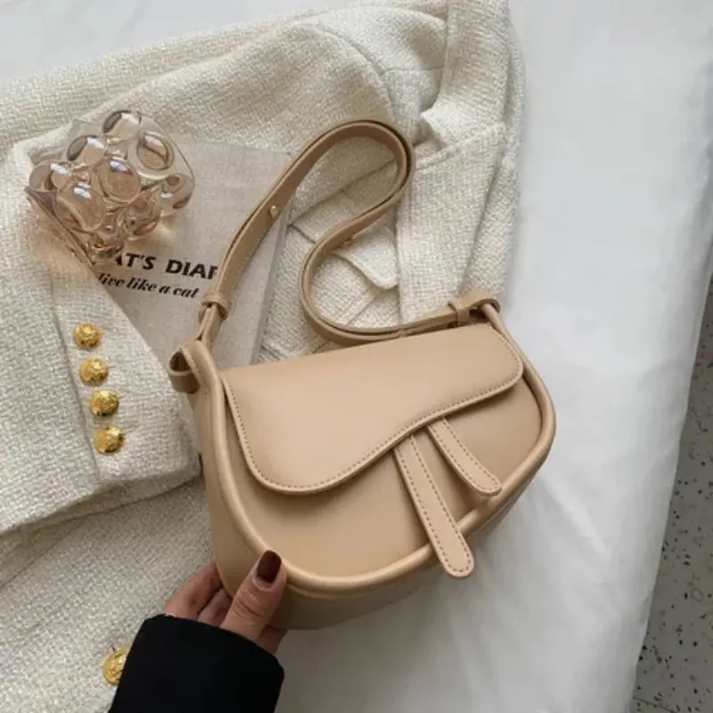 (COD) tas selempang Wanita Alika - Sling Bag Remaja Casual Simpel Kekinian Viral Terbaru Murah 2023