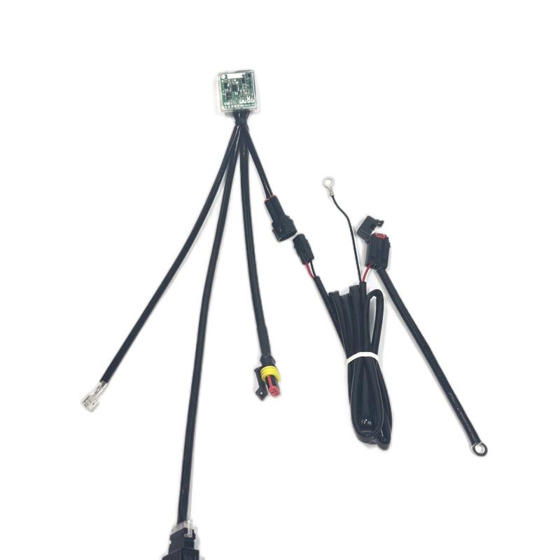 Mạch auto passing (passing siêu nhanh) cho đèn trợ sáng l4x, l6x ( đèn 2 dây chỉ bật tắt là xài được) MẠCH TẢI ĐƯỢC 90W, giắc đèn và giắc nguồn và cả mạch tất cả đều chống nước.  Phụ Kiện Phụ Tùng