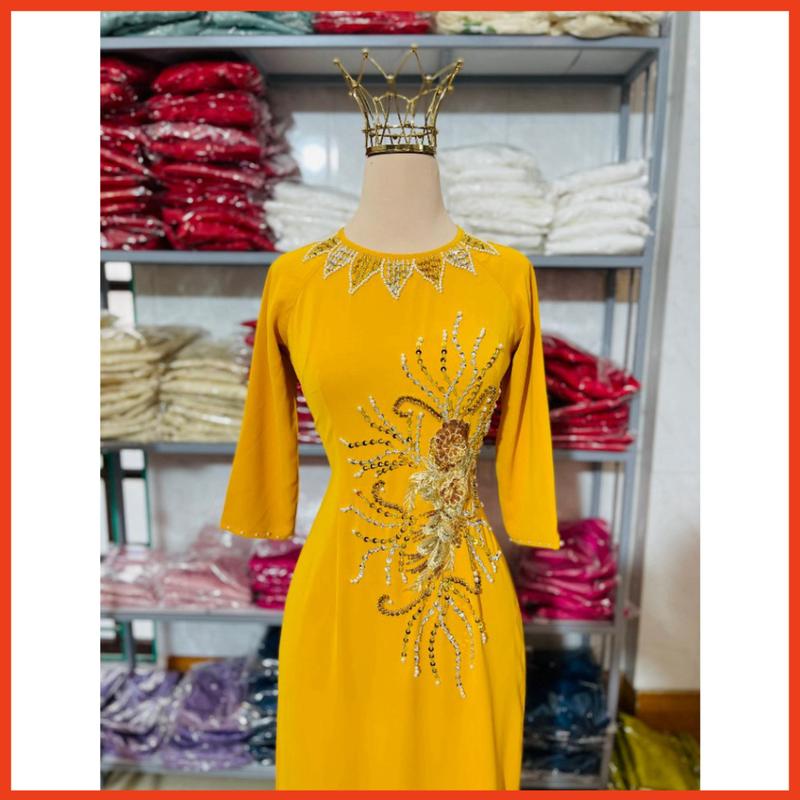 Product Introduction of Áo Dài Lụa Mỹ Cổ Tròn Tay Lỡ Đính 1 Hoa Nhiều Màu M005 57