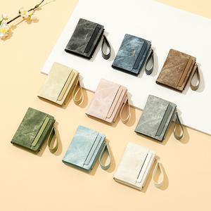Wallets Dompet Wanita Pendek Fesyen dengan Bahan PU yang Kontras Gelang Tangan Kapasiti Besar Dompet Berbilang Kad Sesuai untuk Wanita Muda Sesuai untuk Kegunaan Perniagaan dan Masa Lapang Selempang