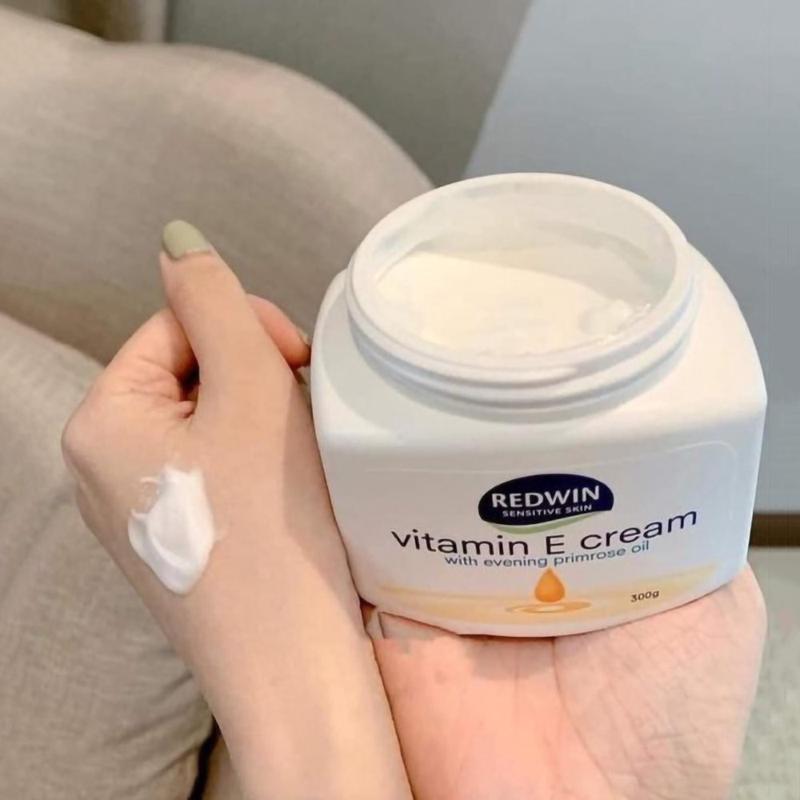 Product Introduction of Kem Dưỡng Da Vitamin E Redwin Tinh Dầu Hoa Anh Thảo Cấp Ẩm, Làm Sáng Da Body Cream - Nedevi Beauty 0