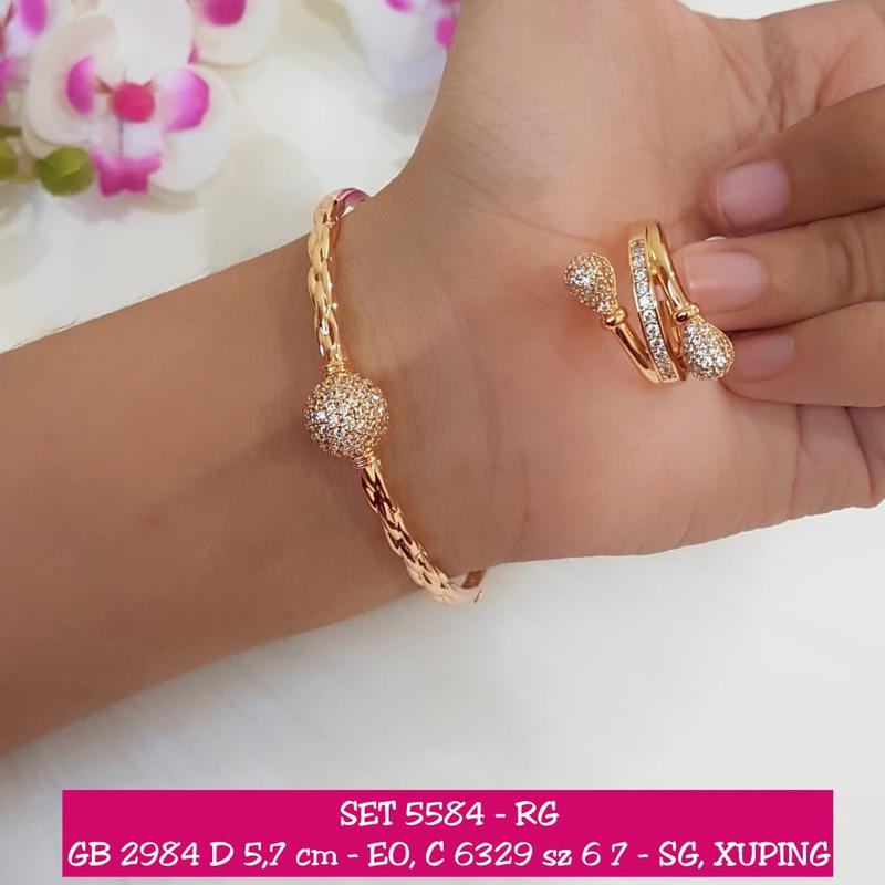 SET Xuping Wanita Boba Full Permata Bulat SET-5584 Cincin Gold 0