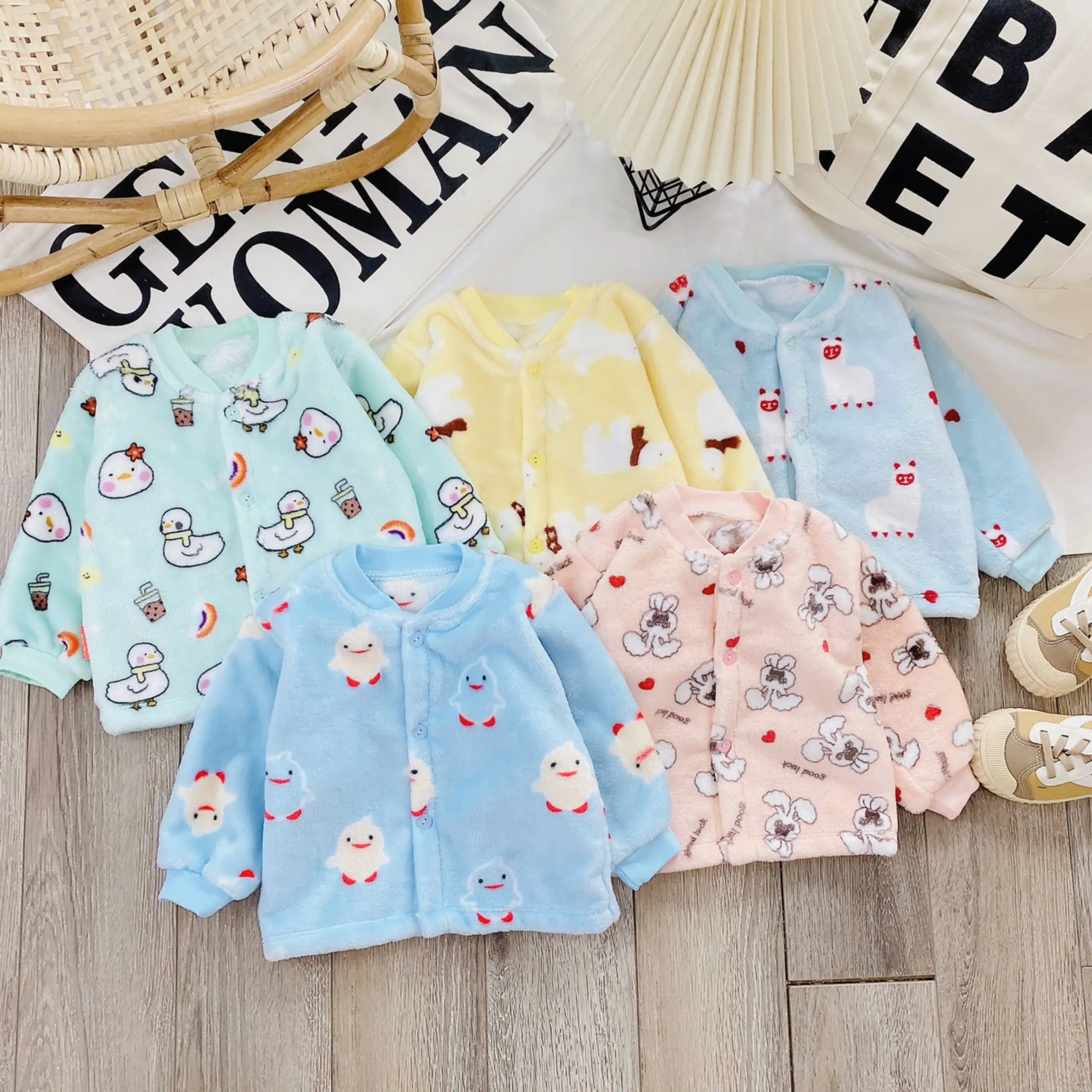 ÁO KHOÁC NHUNG TUYẾT CỔ GIỮ ẤM SIÊU MỀM , SIÊU MỊN, SIÊU NHẸ AN TOÀN CHO BÉ SƠ SINH TỪ 4- 12KG, AKNT - AKN