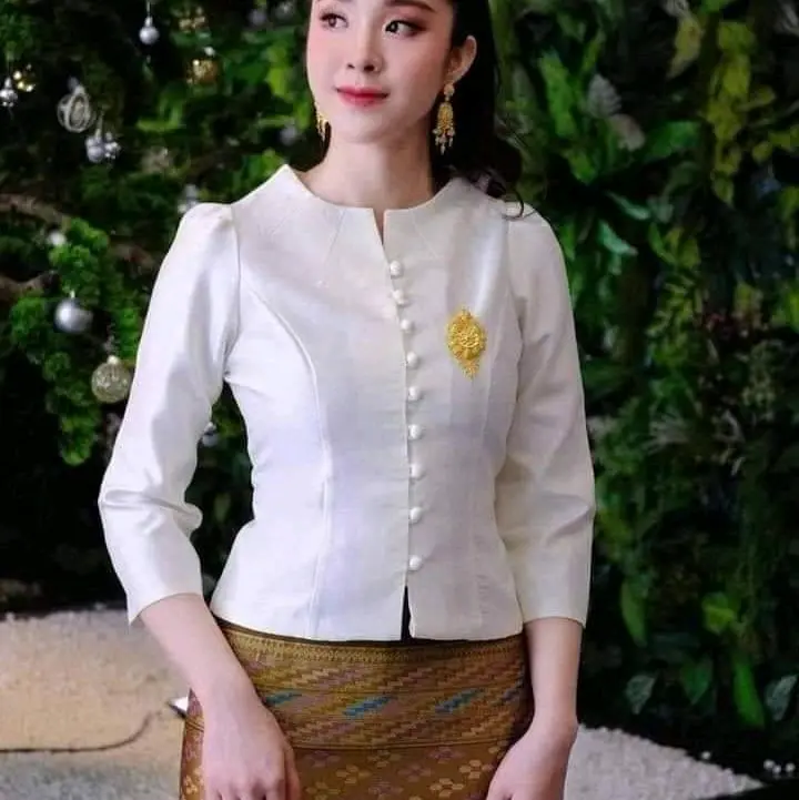เสื้อไหมสี่เส้นทรงไลลาอัดกาวสวยๆสำหรับผู้หญิงใส่สบายๆ เสื้อไม่ร้อนไม่ยับไม่คัน