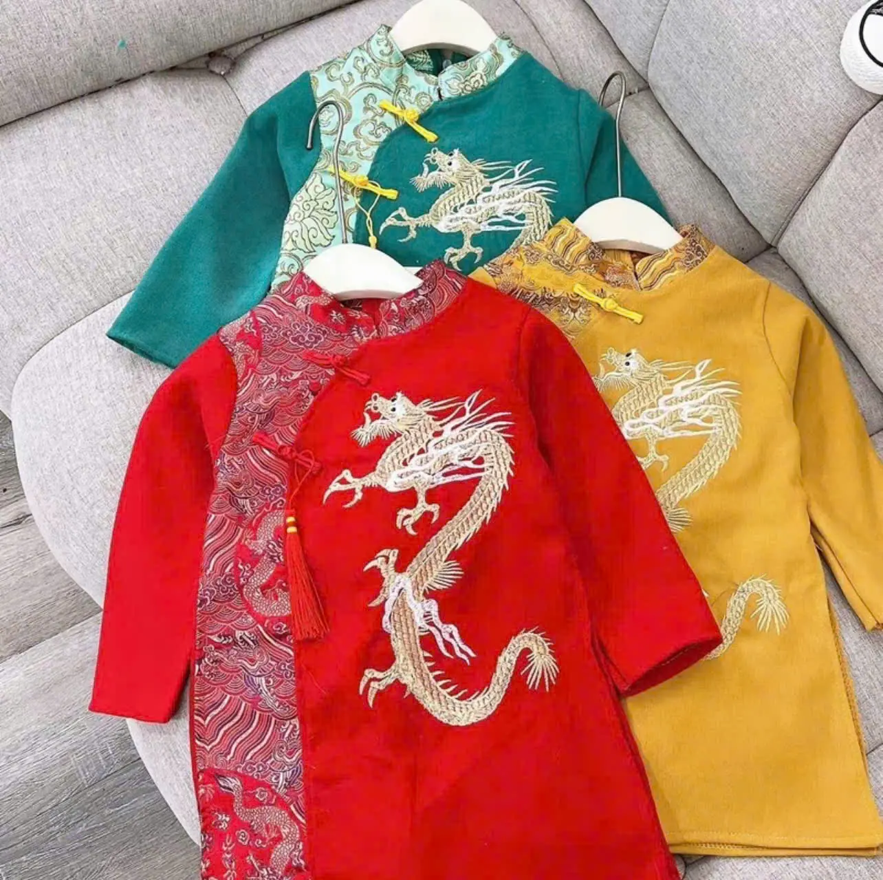 [ Mẫu mới ] Áo Dài Tết Cách Tân Cho Bé Trai Thêu Họa Tiết Rồng Bay Lên từ 8-28kg