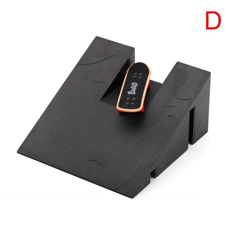 Product Introduction of Skate Ramp Mini Training Skating Board Black Finger Skateboard for Children Indoor Home Toy Ramp Stairs Venue Combination Funny 13