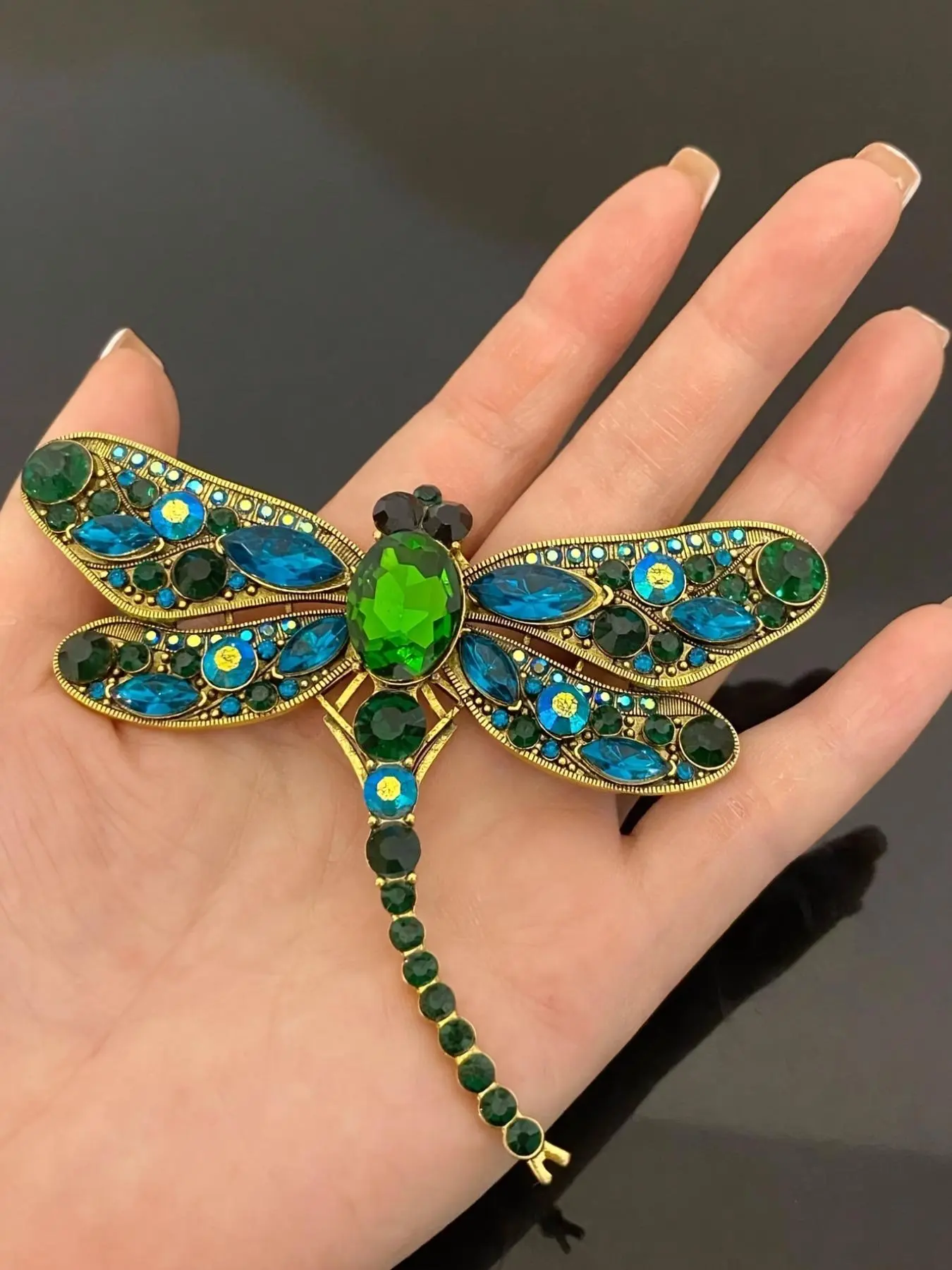 Artificial Crystal Dragonfly Design Brooch, Cute Animal Design Brooch, Fashionable Clothes Accessories for Women & Men