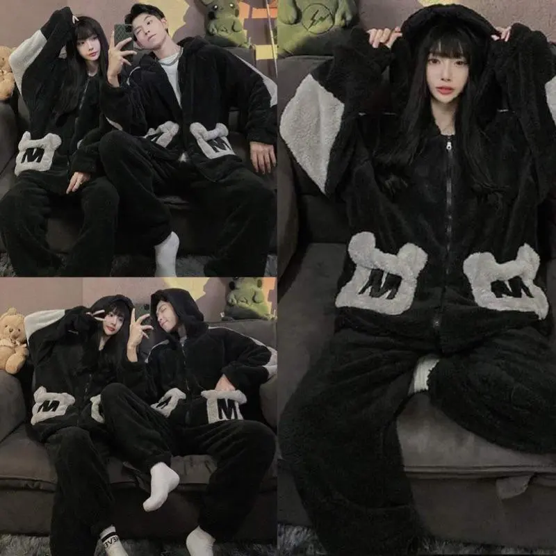 Bộ ngủ lông cừu 2 mặt mượt mà thêu túi chữ M màu đen form rộng thể thao nam nữ unisex mũ trùm đầu,Sét đồ pijama lông gấu, YAN BOO