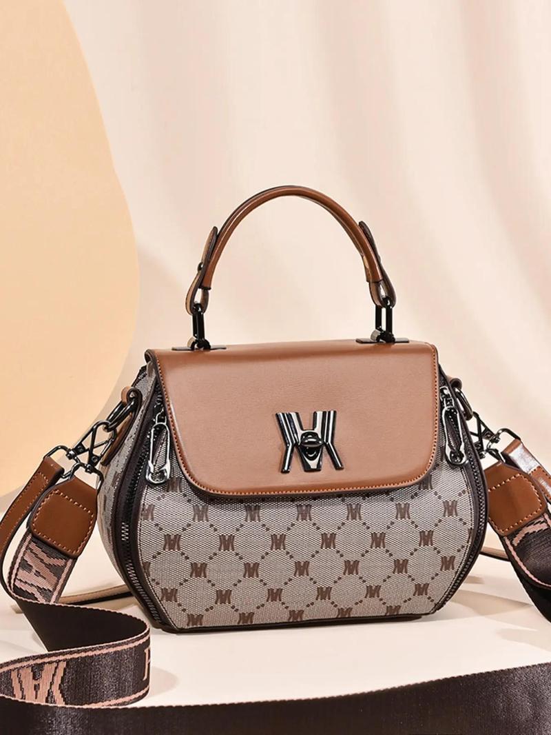 Product Introduction of Summer 2025 Fashion Letter Pattern PU Handbags for Women, Retro Geometric Label Decor Shoulder Bags, Everyday Bags, Dainty Gift for Your Love, Gifts for Girlfriend 6