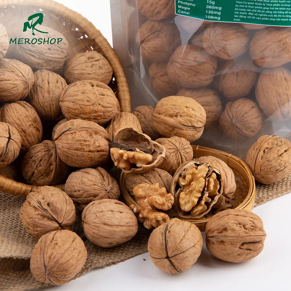 500Gr quả Óc chó vàng mỹ còn vỏ (kèm kìm) Mẹ rô Food Nuts