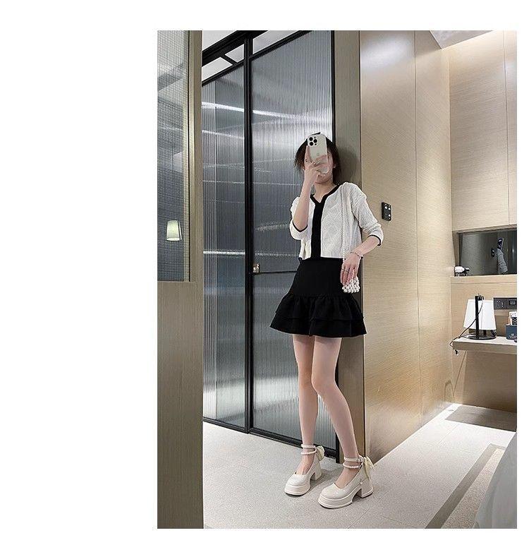 Product Introduction of Lace-Up Mary Jane Chunky Square-Toe Shoes, Comfortable Soft Sole with Anti-Slip Design, Bow Accent, Retro Fashion Footwear That Can Be Paired with Skirts 31