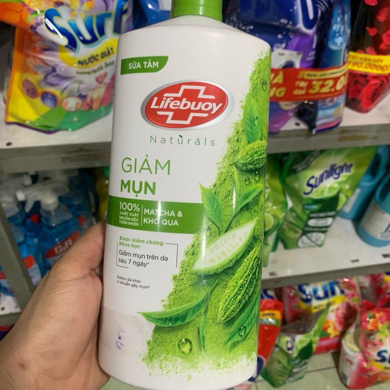 Lifebuoy Sữa Tắm Tinh Chất Khổ Qua Chai 800g Giúp Làm Sạch Da Loại Bỏ Bụi Bẩn Và Tế Bào Chết Bảo Vệ Da Khỏi Vi Khuẩn