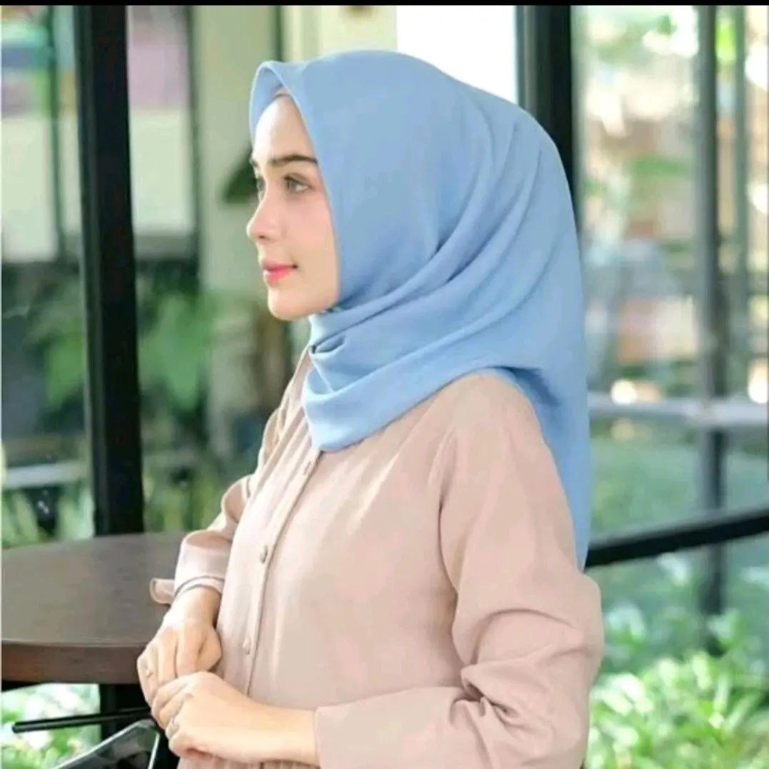Baby BLue HIJAB segi empat baby blue Premium