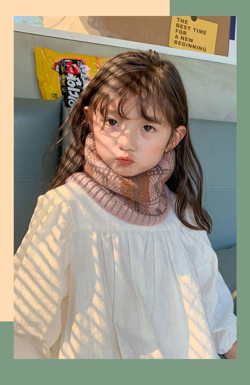 Product Introduction of Thermal Knitting Scarf Female Winter All-Matching Color Matching Plaid Neckerchief Cover Bandana Male and Female Baby Wool Bandana 11