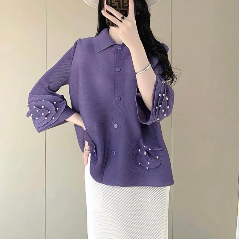 Áo thun chất vải lò xo dập ly cổ sơ mi thiết kế tay đính hoa cách điệu thanh lịch - 55KgLinh