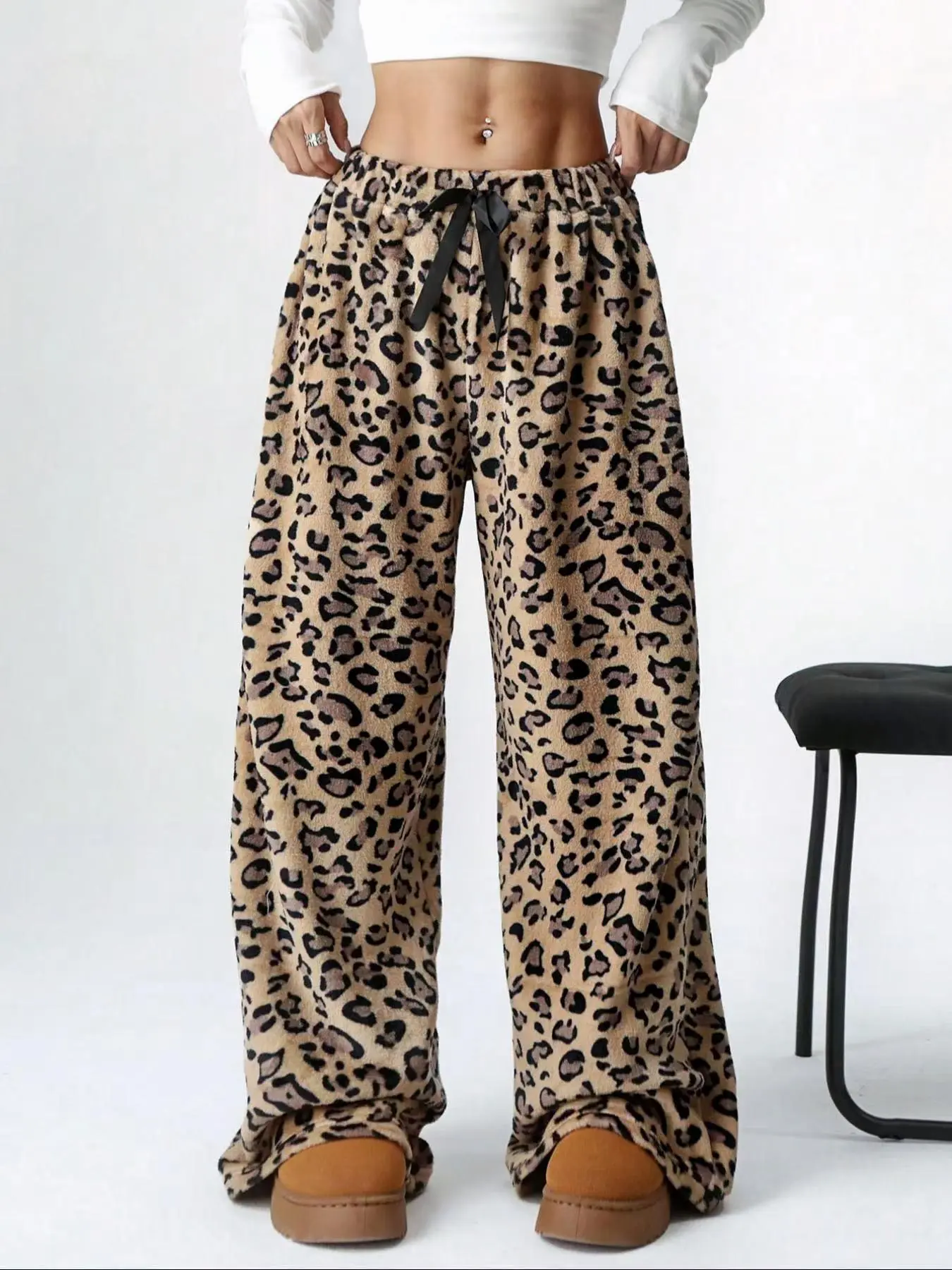 Women's Leopard Print Bow Decor Elastic Waist Wide Leg Pants, Casual Comfy Plush Trousers for Daily Wear, Ladies Bottoms for Fall & Winter,  Cheetah Sweatpants,  Cheetah Pants Girl