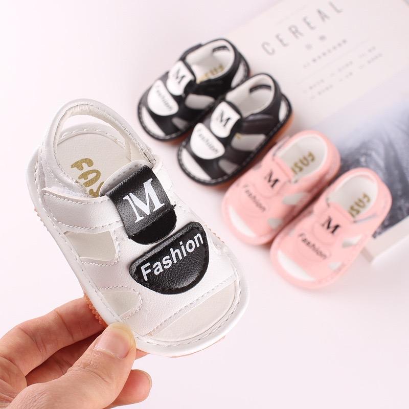 Dép Tập Đi Chữ M cho Bé Trai Bé Gái Có Tiếng Kêu êm Chân Chống Trơn Trượt Phong Cách Hàn Quốc Voi Sandal - Dép Sandal giày