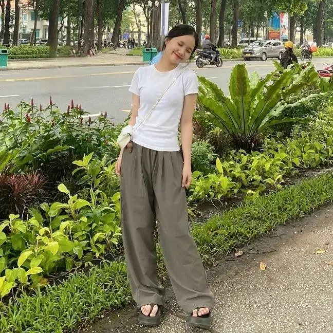 Quần Ống Rộng Nữ Vải Đũi Mát Siêu Hót Nhiều Màu Cạp Cao Lưng Chun Co Dãn Dễ Mặc 4