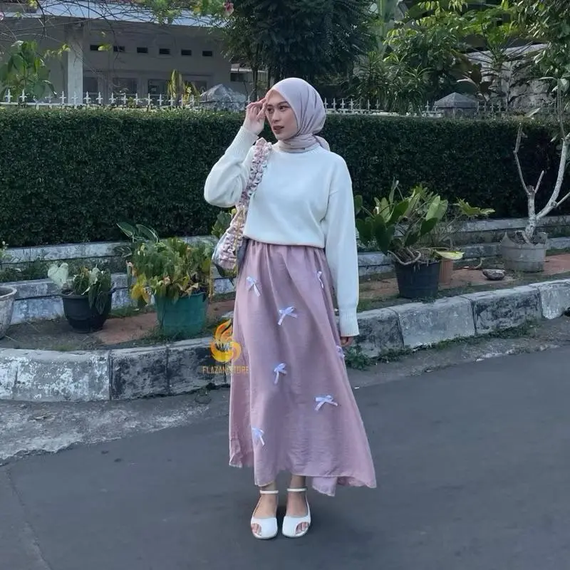 Pink Pita Putih