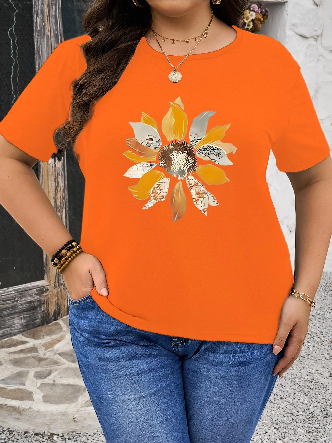 【Plus Size】 Floral Print Curved Hem Tee, Casual Short Sleeve T-shirt for Summer, Women's Plus Clothing for Daily Wear