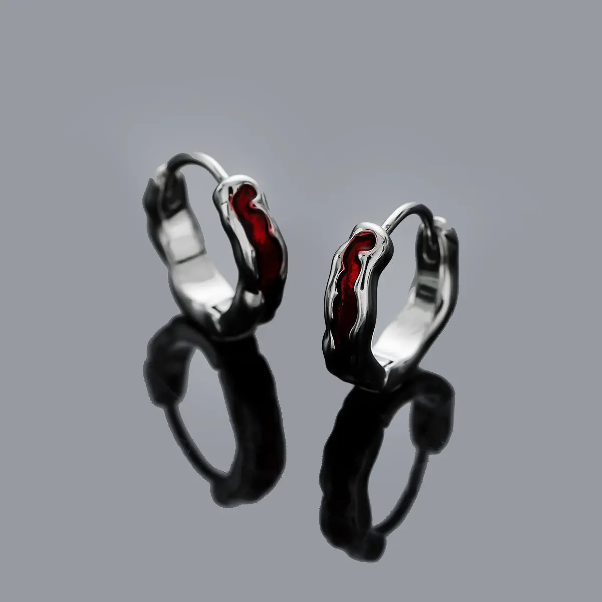 Copper Alloy Earrings Red Venom Irregular Texture Earrings for Men Light Luxury Niche Design Sense Earrings