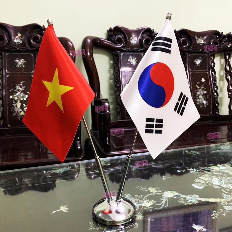 Cờ Để Bàn Đế chất liệu Thép Loại cắm 2 cờ vải Silk Các Nước Tùy Chọn 0