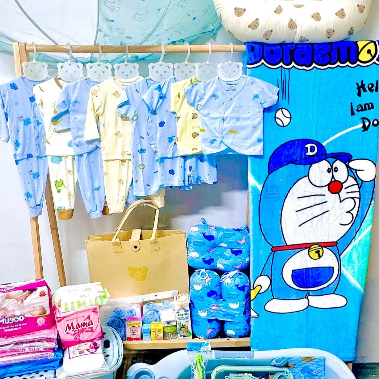 COMBO TKB3 ĐI SINH - SAU SINH ( gồm QUẦN ÁO VÀ CÁC ĐỒ DÙNG THIẾT YẾU ) TẶNG NỆM,TÚI GẤU VÀ CÁC SẢN PHẨM KHÁC Cho Bé quanao  tresosinh thu binh  combo sinh bình